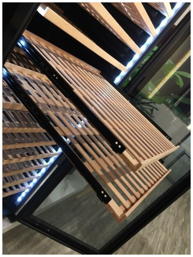 Встраиваемый винный шкаф Cellar Private CP344