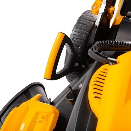 Газонокосилка бензиновая Denzel GLD-520SP