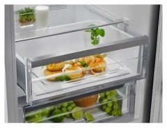 Холодильник Electrolux RNC 7ME34 W2