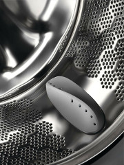 Стиральная машина Aeg L6FBI845