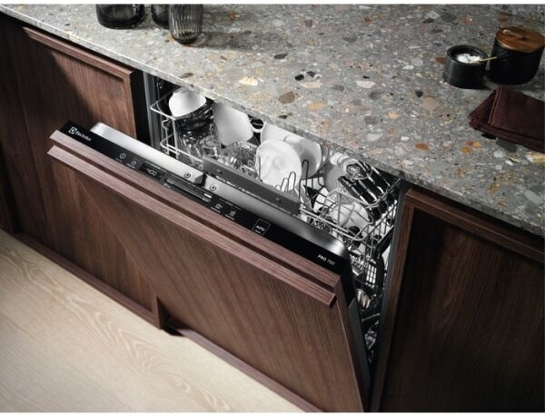 Посудомоечная машина Electrolux EES47310L