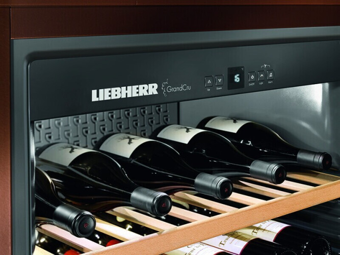 Винный шкаф Temptech STZ60SB