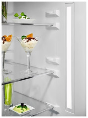 Холодильник Electrolux LNT 7ME34 G1