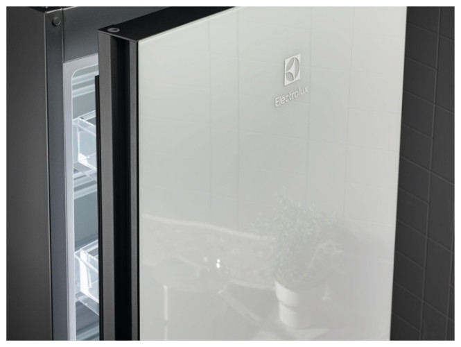 Холодильник Electrolux LNT 7ME34 G1