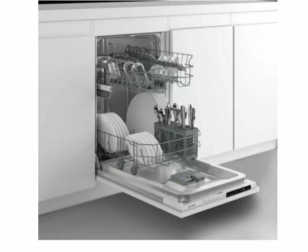 Посудомоечная машина Indesit DIS 1C69