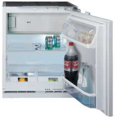 Встраиваемый холодильник Hotpoint-Ariston BTSZ 1632
