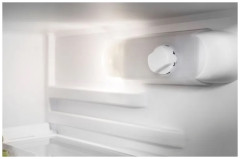 Встраиваемый холодильник Hotpoint-Ariston BTSZ 1632