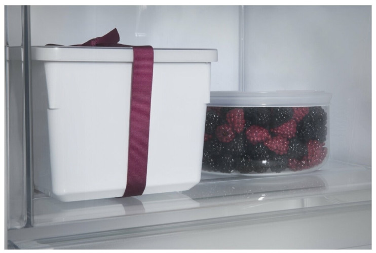 Встраиваемый холодильник Hotpoint Ariston B 20 A1 DV E HA