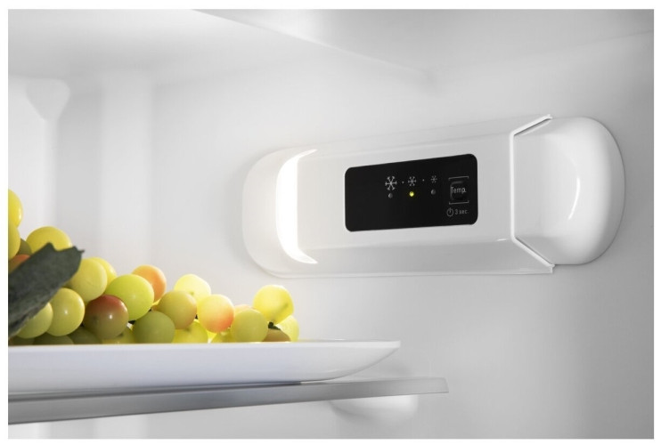 Встраиваемый холодильник Hotpoint Ariston B 20 A1 DV E HA