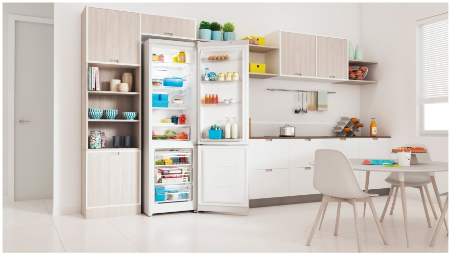 Холодильник Indesit ITR 5200 W