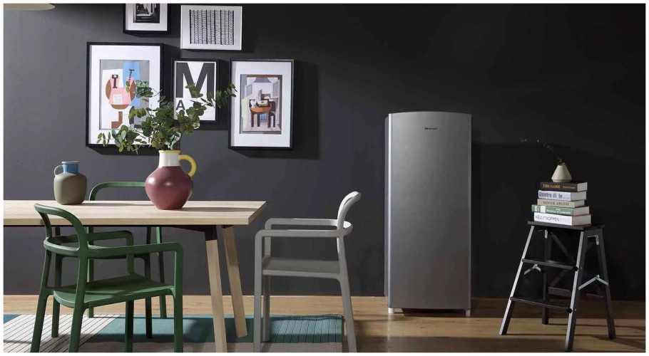 Холодильник Hisense RR-220D4AR2