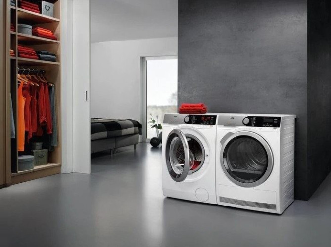 Стиральная машина AEG L 8FE76695
