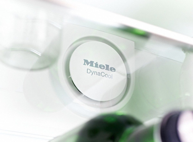 Холодильник Miele KFN28132 D ws