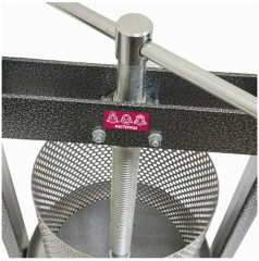 Соковыжималка Мастерица СВР-01