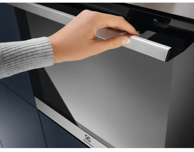 Электрический духовой шкаф Electrolux EOF3H50BK