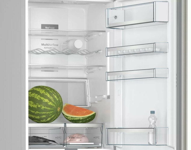 Холодильник Bosch KGN39AI33R