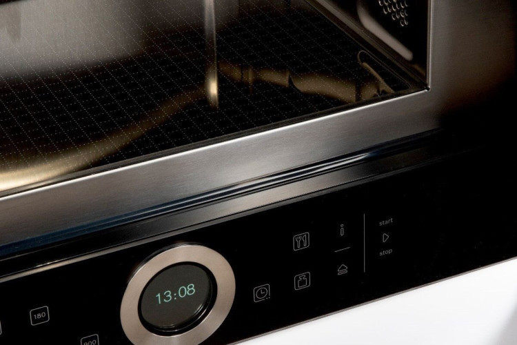 Встраиваемая микроволновая печь Bosch BFR 634GS1