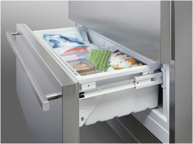 Холодильник Liebherr CBNes 6256