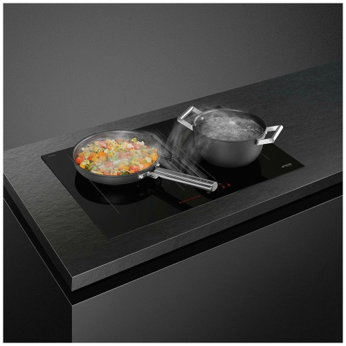 Индукционная варочная панель Smeg HOBD472D