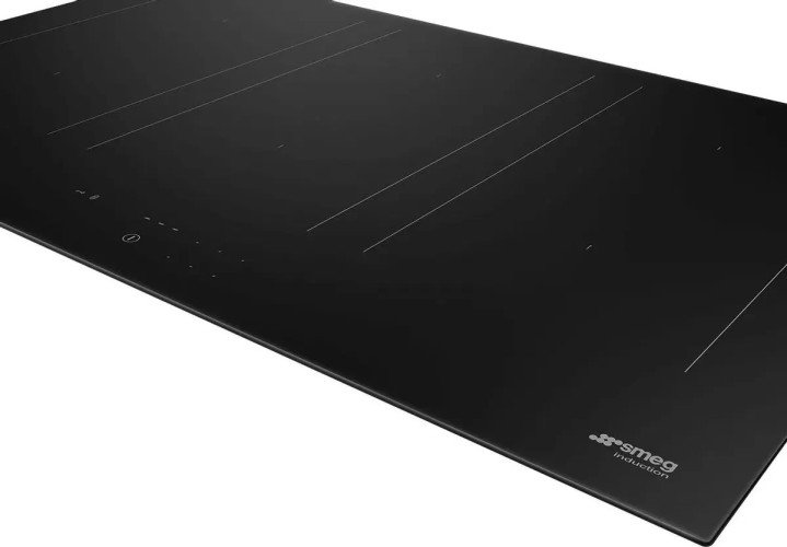 Индукционная варочная панель Smeg SIM3864D