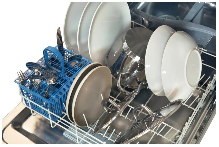 Посудомоечная машина Indesit DFP 27B1