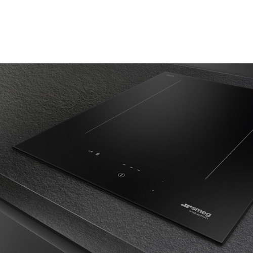 Индукционная варочная панель Smeg SIM3323D
