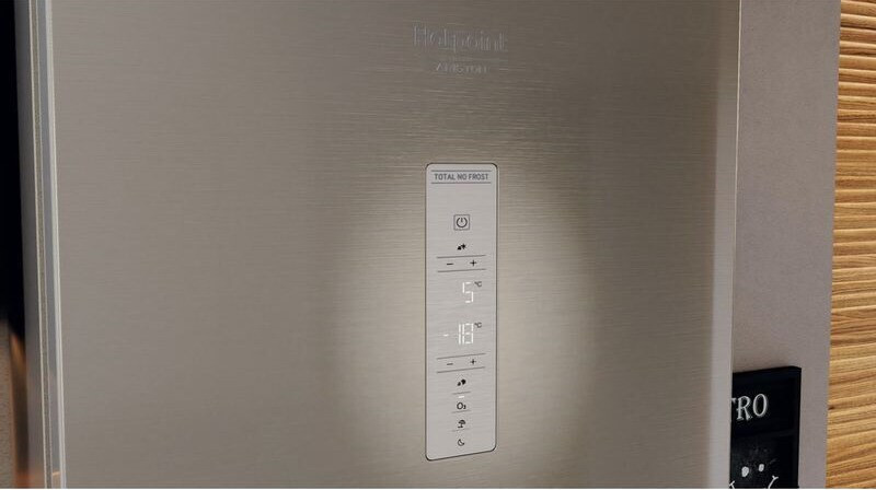 Холодильник Hotpoint-Ariston HTR 9202I BZ O3