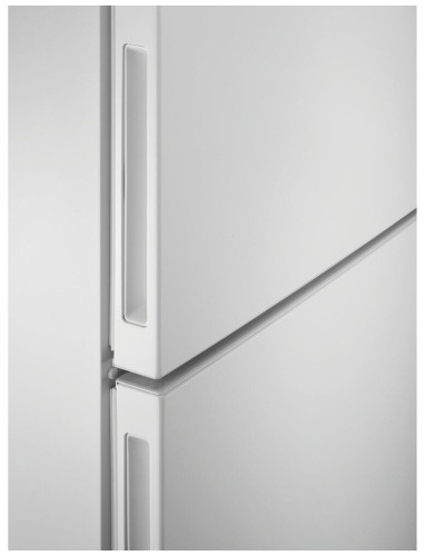 Холодильник Electrolux LNT 7ME34 X2
