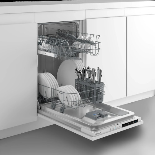 Посудомоечная машина Indesit RWM 8E55