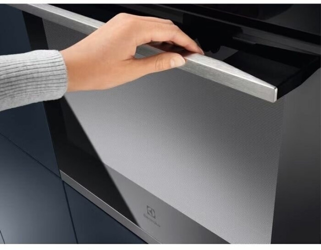 Электрический духовой шкаф Electrolux KODEC70X