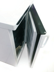 Морозильная камера Саратов 106 белый/черный