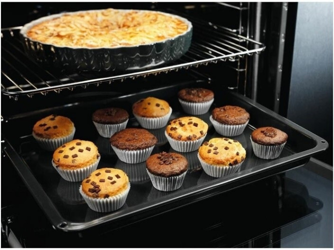 Электрический духовой шкаф Electrolux EZF5C50X