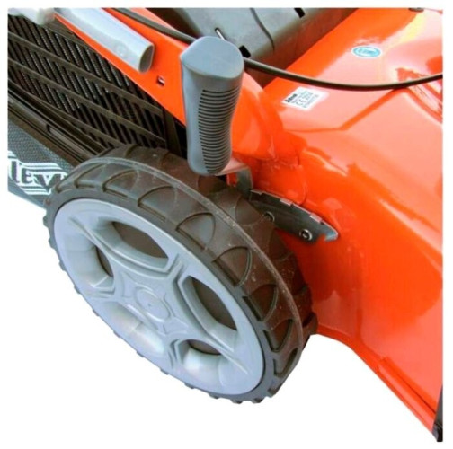 Газонокосилка бензиновая Oleo-Mac GV 48 TK Allroad 3