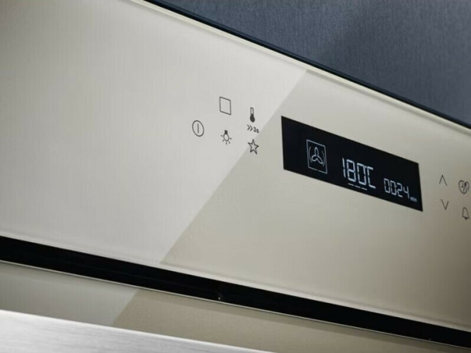 Электрический духовой шкаф Electrolux LOE 7C31 S