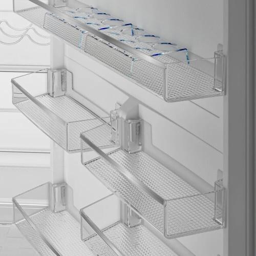 Встраиваемый холодильник Hotpoint-Ariston HBT 400I