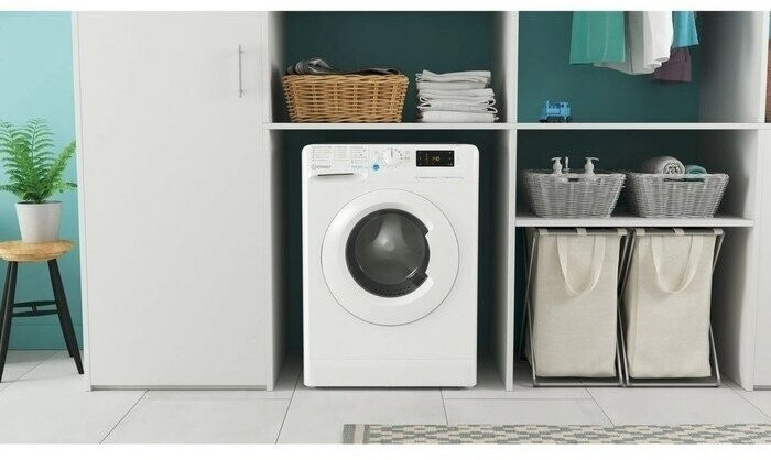 Стиральная машина Indesit BWSE 61051 WWV RU