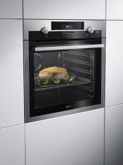 Электрический духовой шкаф AEG BPE 552320 M