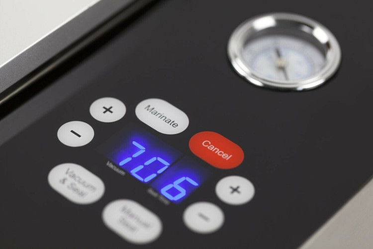 Вакуумный упаковщик Caso VacuChef Slim-Line