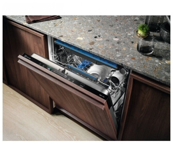 Посудомоечная машина Electrolux EEM48221L