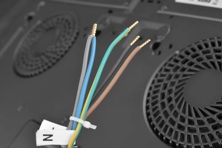 Индукционная варочная панель Zugel ZIH604W