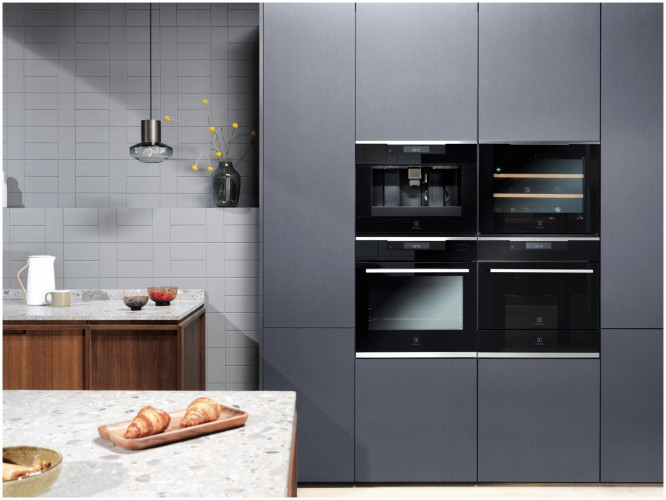 Электрический духовой шкаф Electrolux VKA 9S21 WX