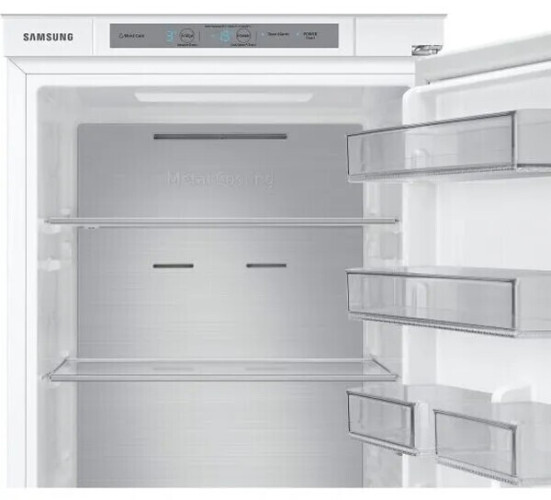 Встраиваемый холодильник Samsung BRB 30703EWW