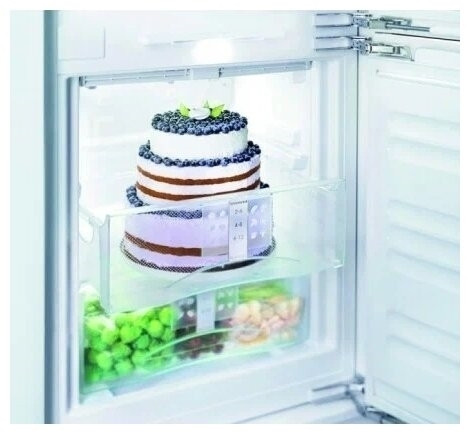 Встраиваемый холодильник Liebherr SBS 66I3